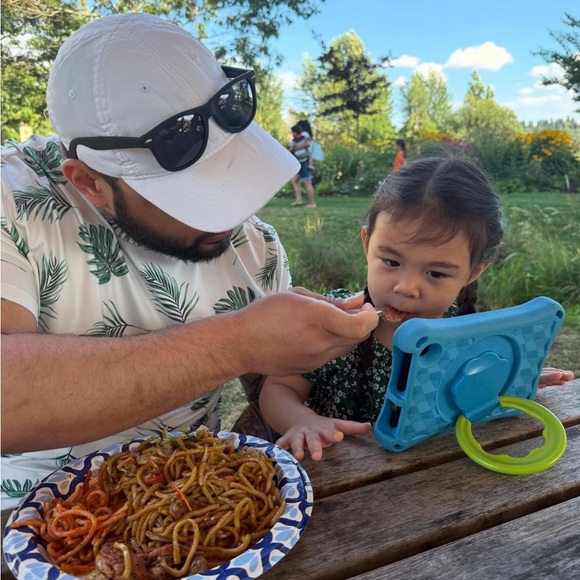 I’m Mazie I’m a blessed wife, & grandma of 3 grandkids,3yr twins b/g,&1yr b❤️🥰 - Picture 11 of 17